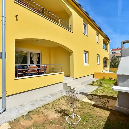 Apartment Ana *