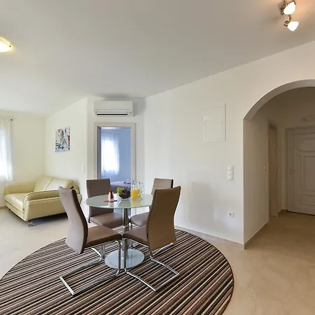Apartment Ana *