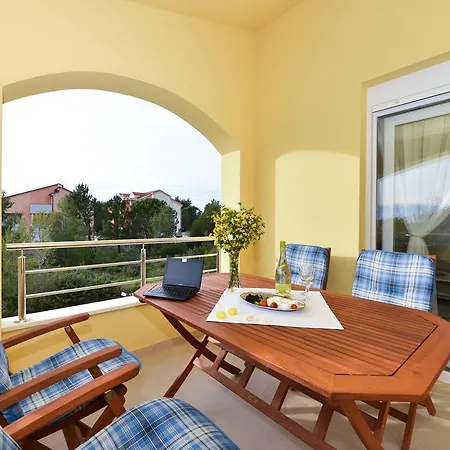 Ana Apartment