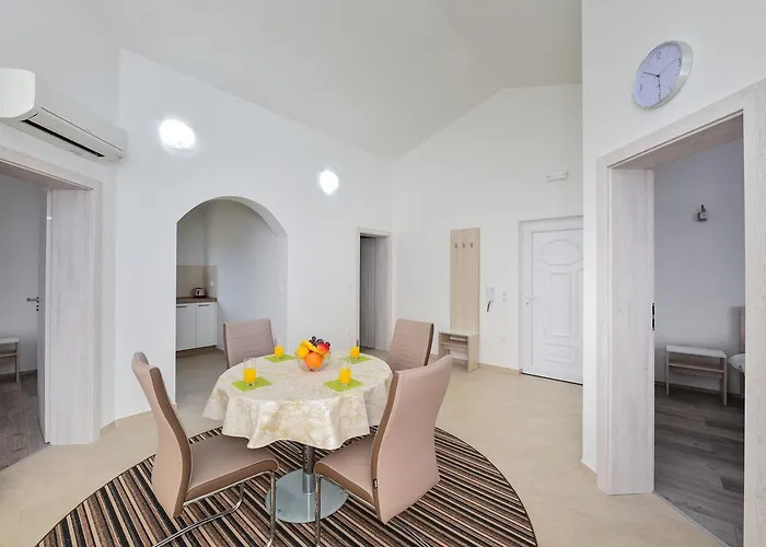 Apartment Ana
