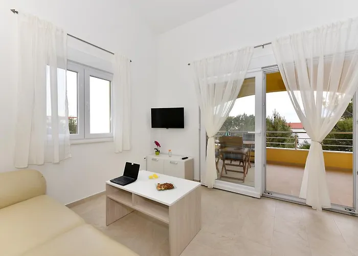 Apartment Ana *