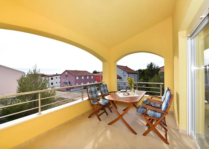 Апартаменты Ana *